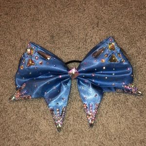 Cheer Bow